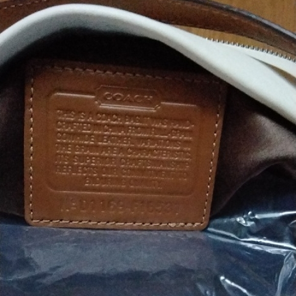 Coach White And Nutmeg Penelope Carryall Handbag - Picture 10 of 11